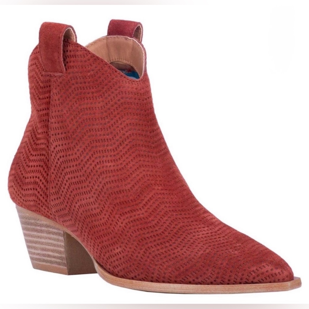 Dingo Kuster Boots In Rust Sz 6.5 M NWT In Box